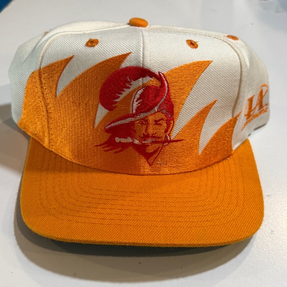 Tampa Bay Buccaneers Logo Athletic 90s Sharktooth Snapback Vintage Orange Hat - Picture 4 of 14